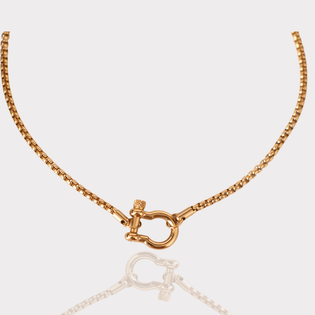 Customize Golden Horseshoe Clasp pendant Chain necklace