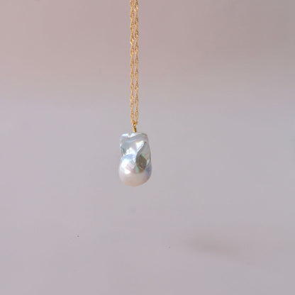 Baroque pearl pendant pearls necklace