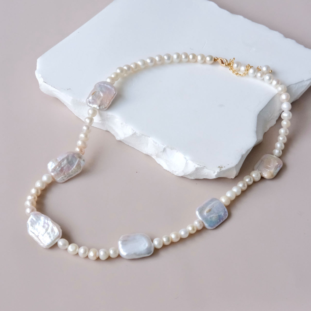 Baroque pearls necklace squre shape