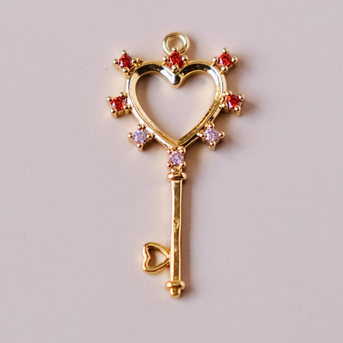 key Zircon charms pendant