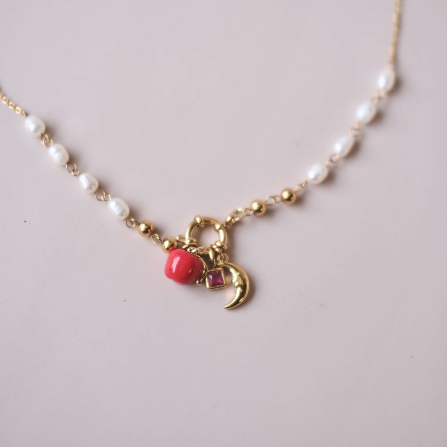 ONLY Basic Pearls and Gold Bead Chain Basic Personalized Charm Necklace