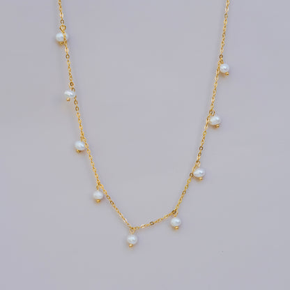 Pearls Blossom golden personalized necklace