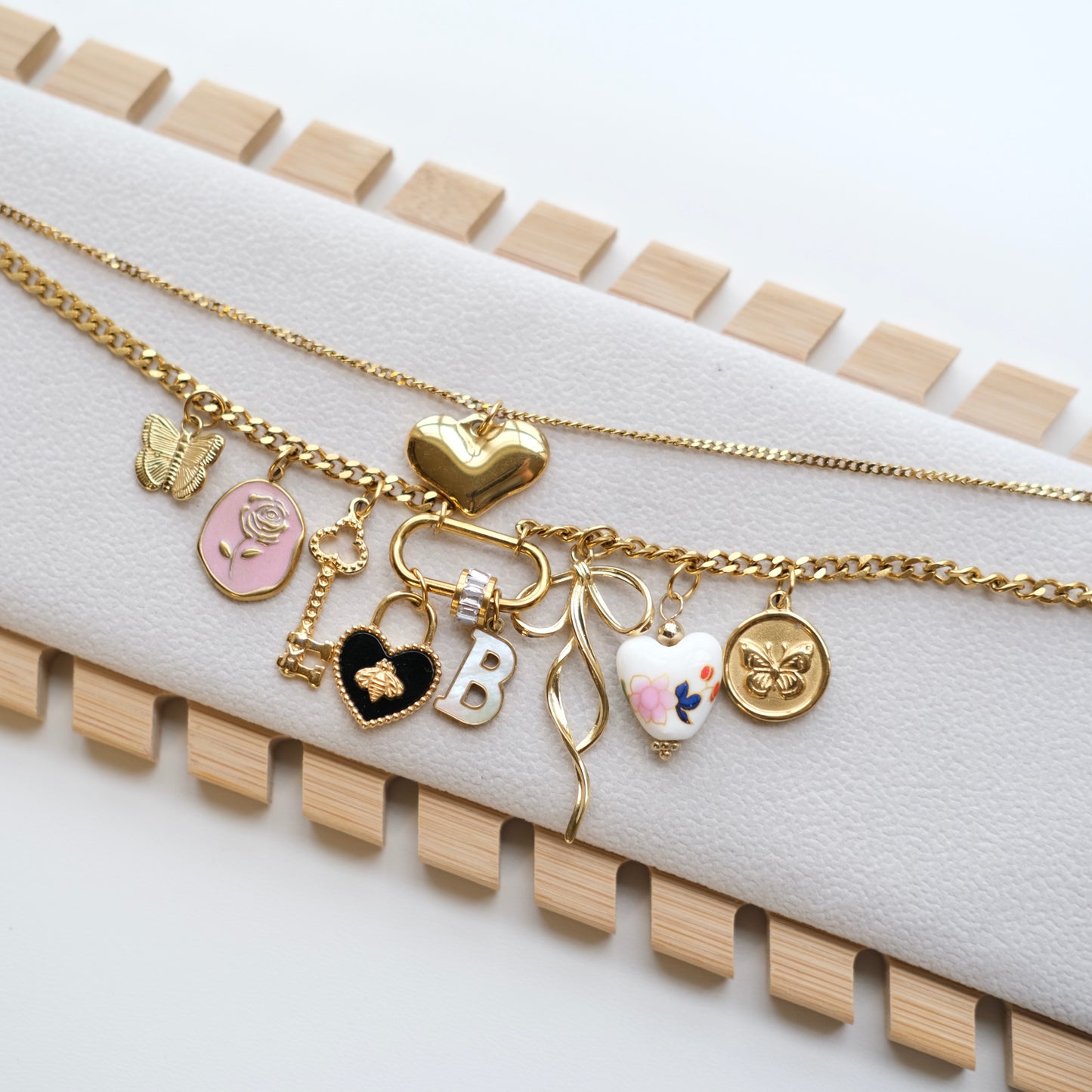 Bee heart Oval Clasp two layer  Chain-customization