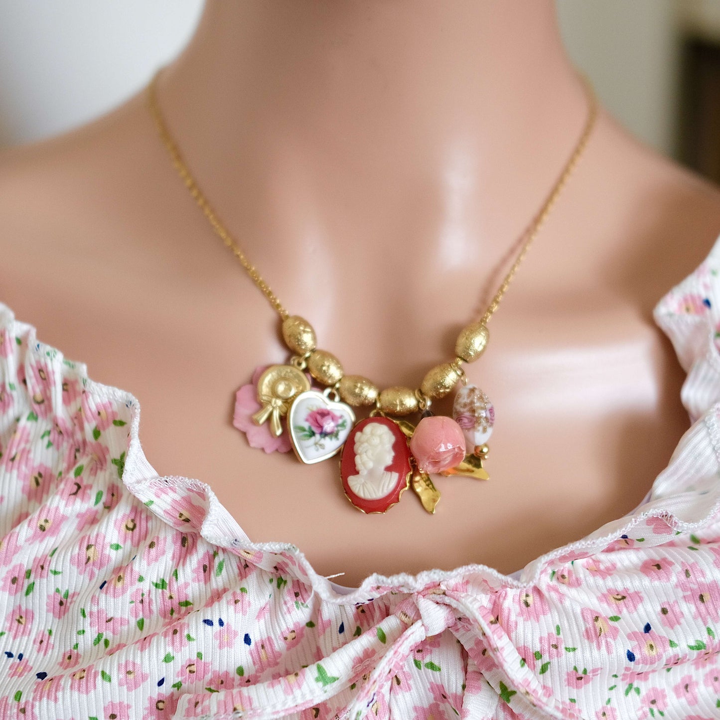 Rose vintage pendant-customization