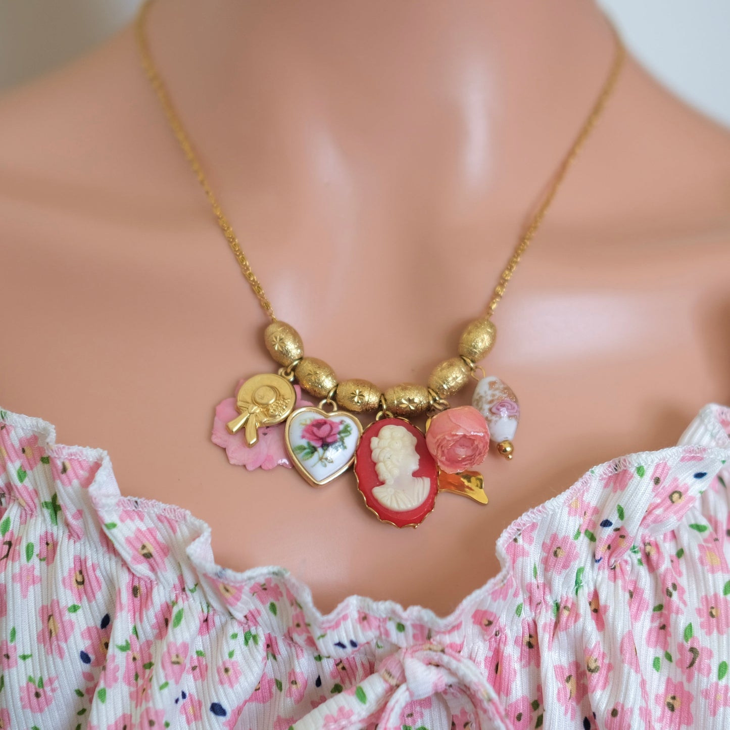 Set of Vintage Heart & Floral Accents