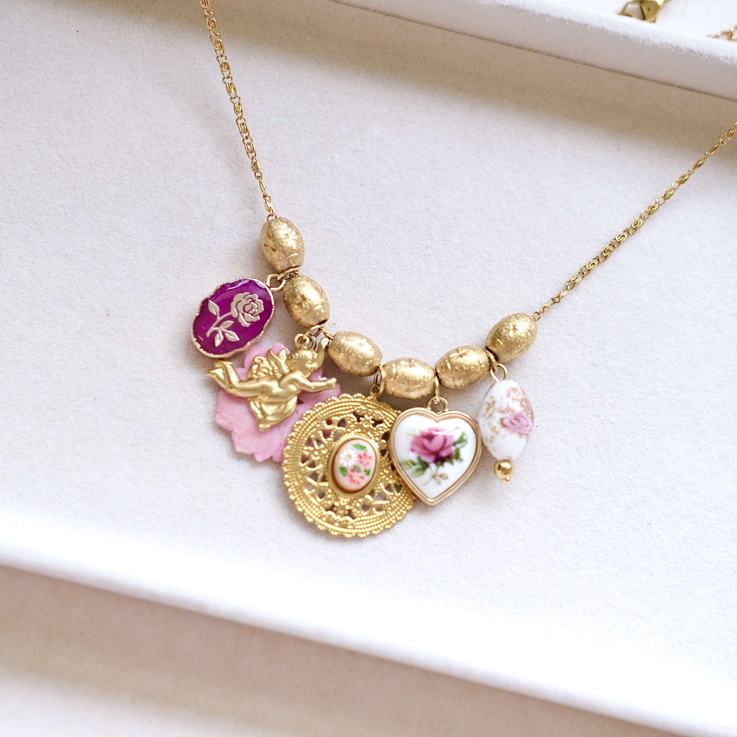 Floral vintage pendant-customization