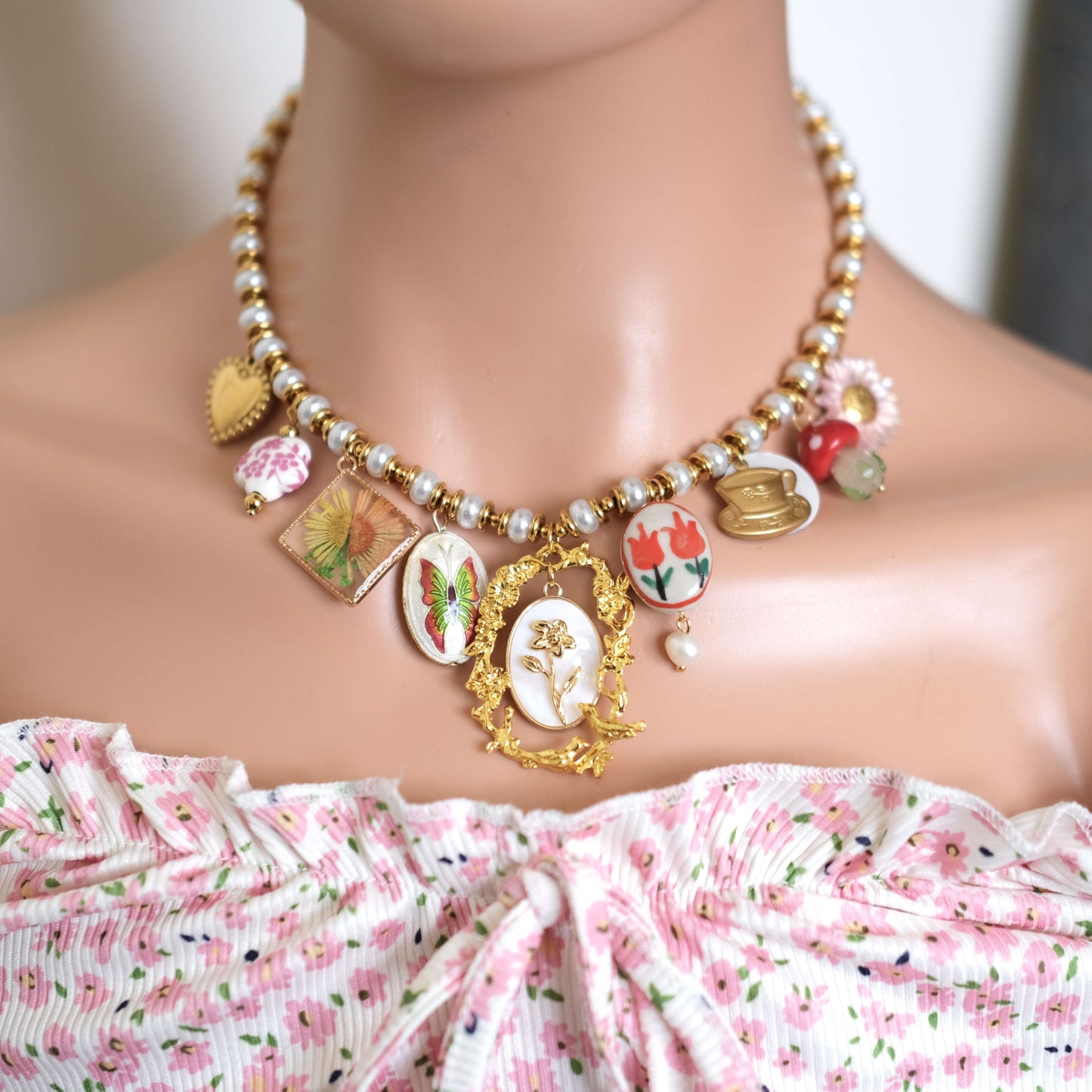 Birth Flower vintage pearl Charms necklace