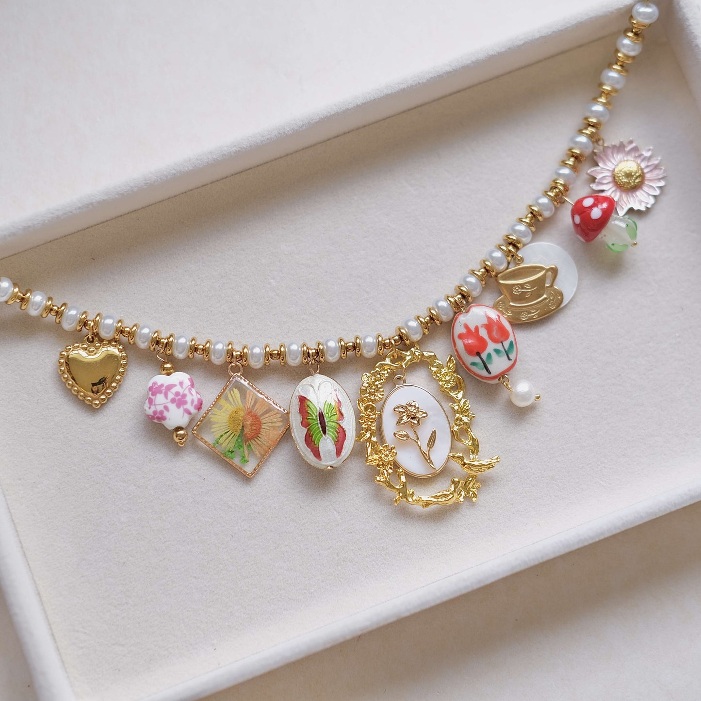 Birth Flower vintage pearl Charms necklace