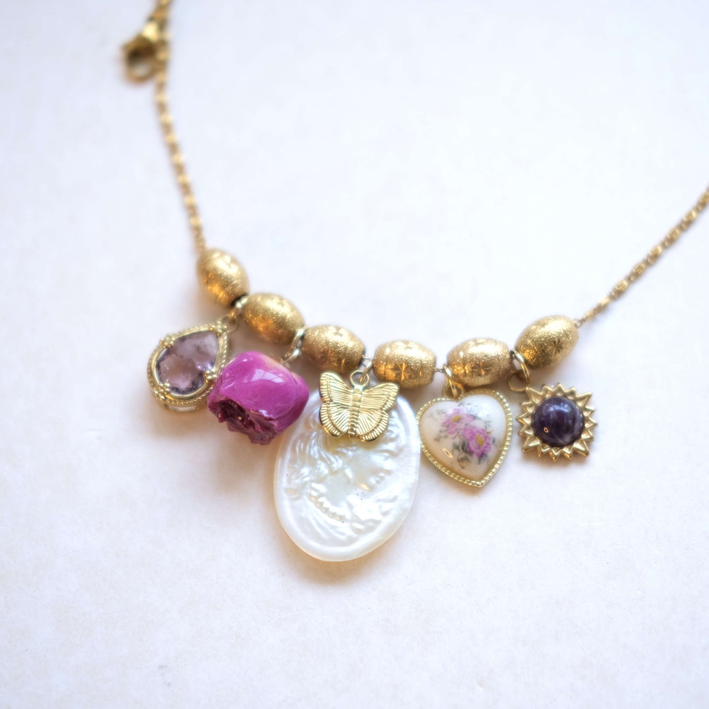 Mother of pearls pendant Gold Necklace - Vintage Heart & Floral Accents