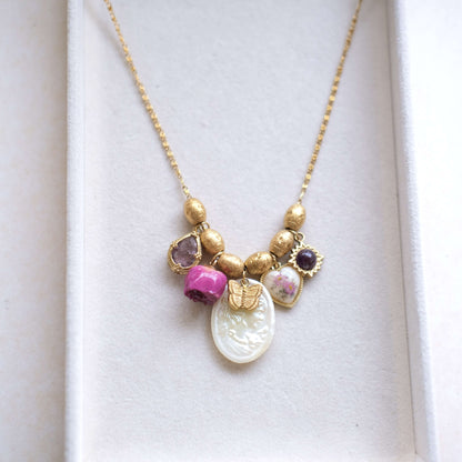 Mother of pearls pendant Gold Necklace - Vintage Heart & Floral Accents