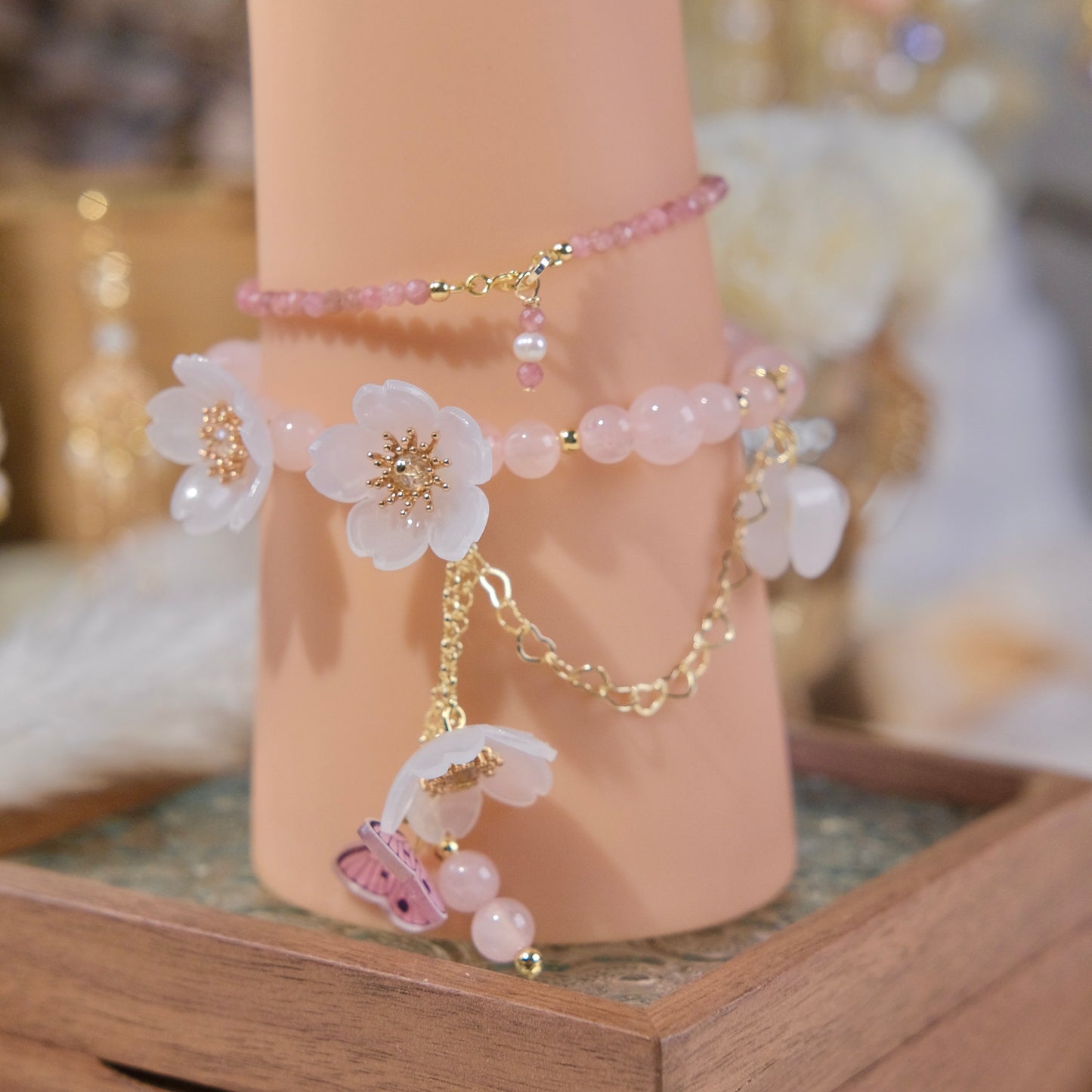 Pulsera de cuentas de cristal rosa con flor de resina, mariposa, joyería de moda para mujer