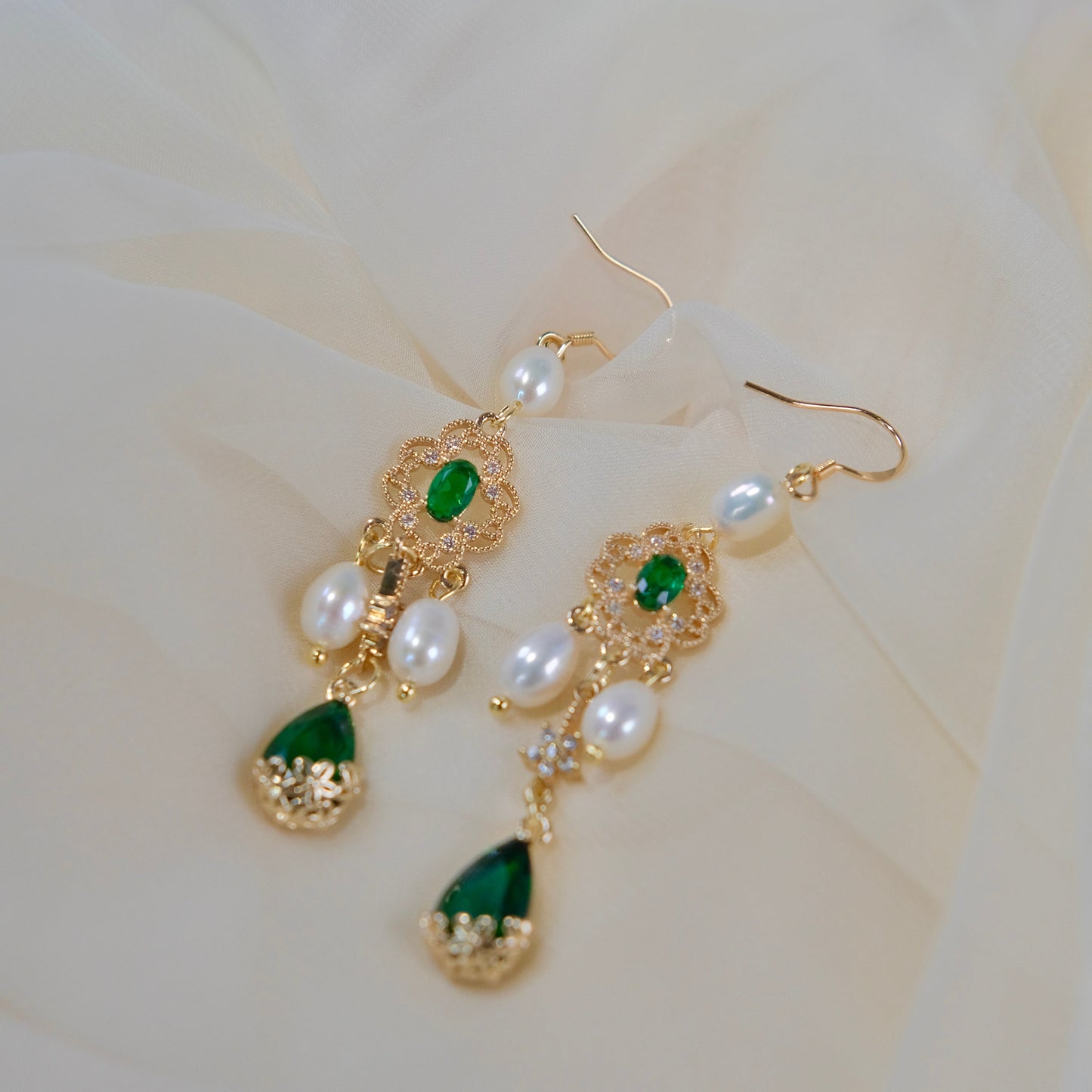 green zircon with pearl earring fashion woman jewelry